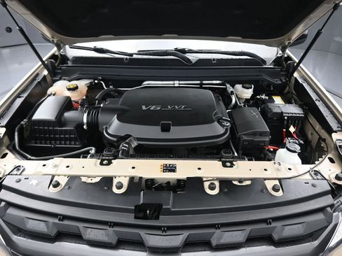 Used 2022 Chevrolet Colorado Z71 image 47