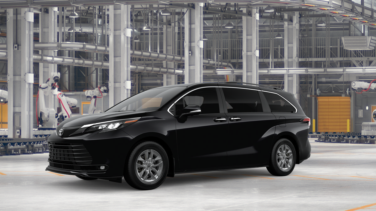 New 2026 Toyota Sienna XLE FWD image 2