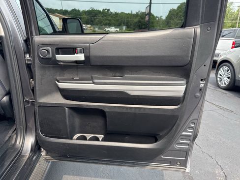 Used 2019 Toyota Tundra SR5 w/ TRD Off Road Package AWD/4WD image 21