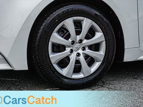 Used 2021 Toyota Corolla LE FWD image 16