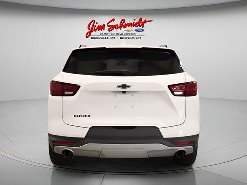 Used 2024 Chevrolet Blazer LT w/ Midnight/Sport Edition FWD image 5