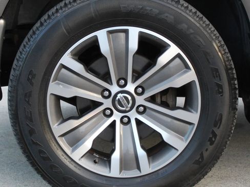 Used 2017 Nissan Titan Platinum Reserve image 9