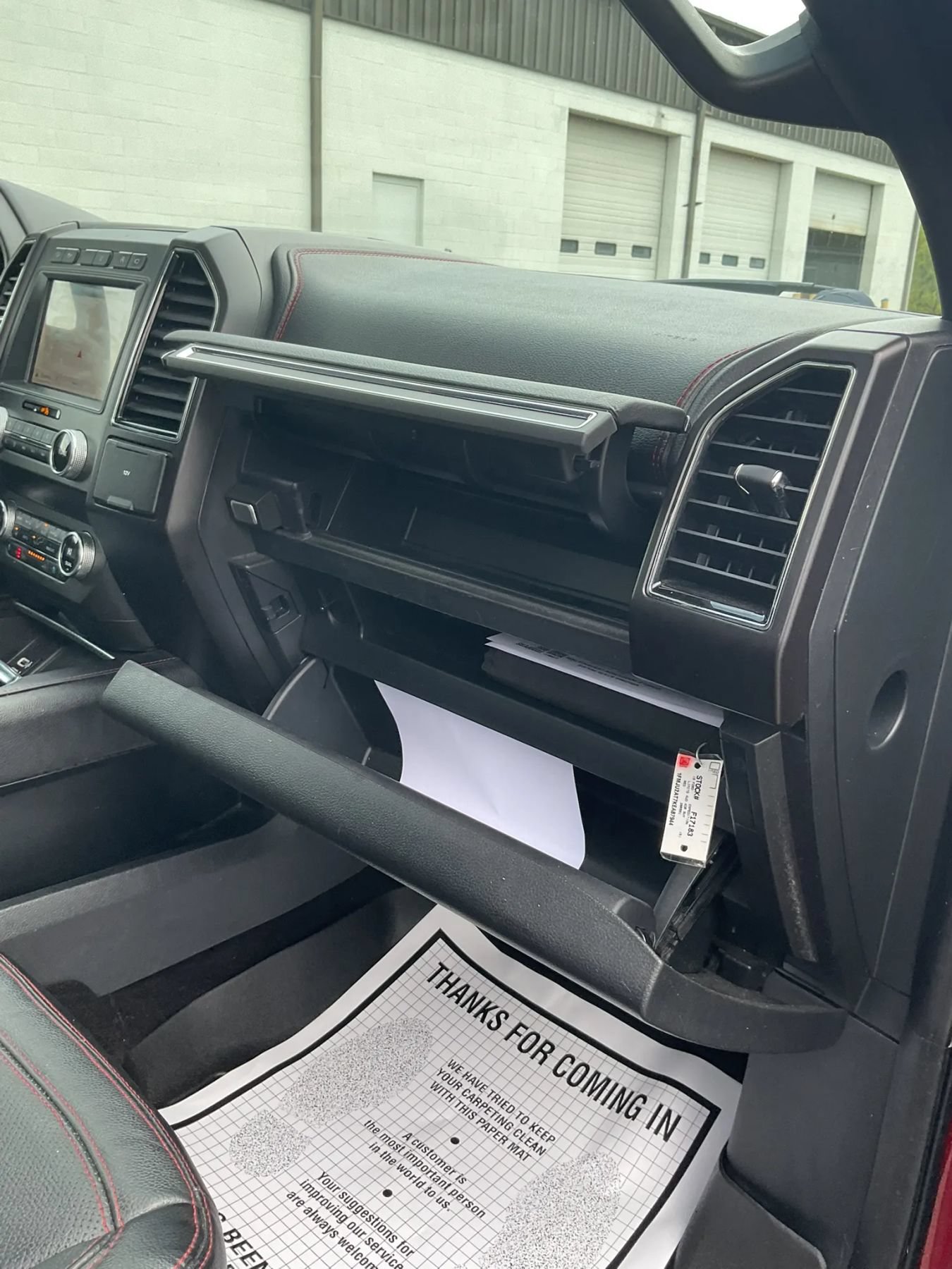 Used 2019 Ford Expedition Limited w/ Equipment Group 303A AWD/4WD image 32