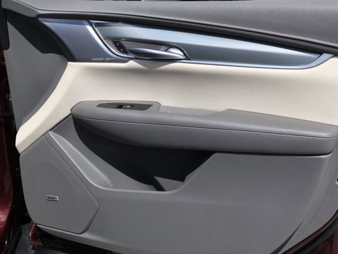 Certified 2023 Cadillac XT5 Premium Luxury w/ Technology Package FWD image 21