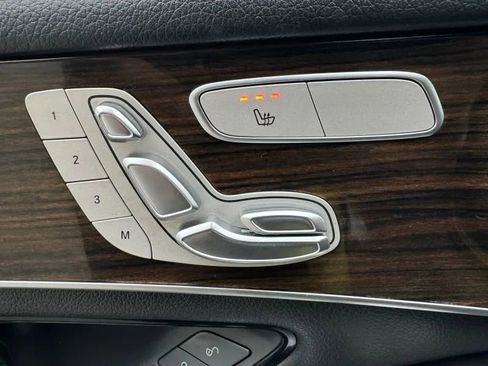 Used 2020 Mercedes-Benz GLC 300 4MATIC Coupe image 41