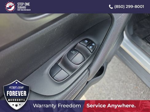 Used 2016 Nissan Rogue SV FWD image 19