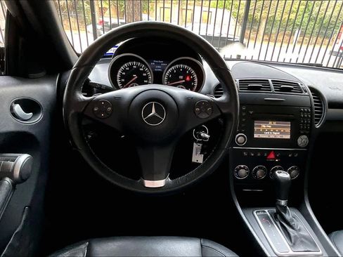 Used 2009 Mercedes-Benz SLK 350 image 5