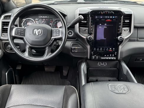 Used 2022 RAM 2500 Laramie w/ Night Edition AWD/4WD image 10