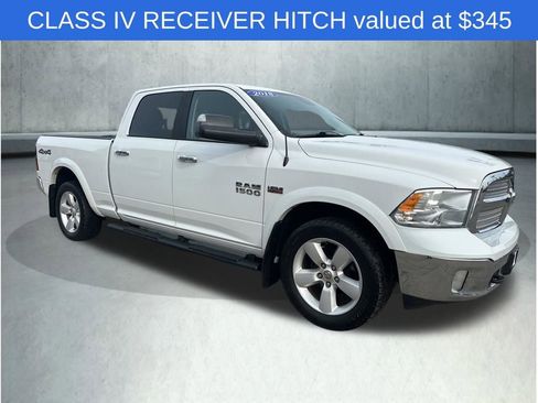 Used 2018 RAM 1500 SLT image 9