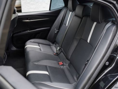 Used 2025 Toyota Camry SE w/ Multimedia Upgrade Package image 23