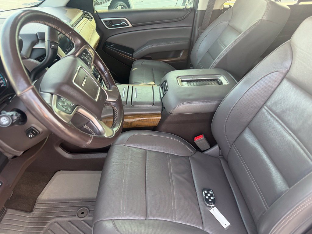 Used 2018 GMC Yukon Denali RWD image 30