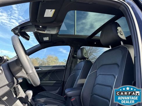 Used 2022 Volkswagen Tiguan SEL R-Line image 24