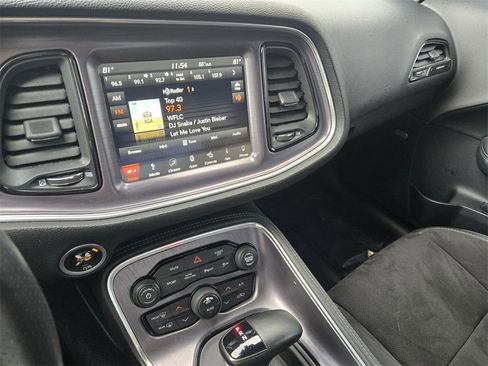 Used 2018 Dodge Challenger R/T Scat Pack image 22