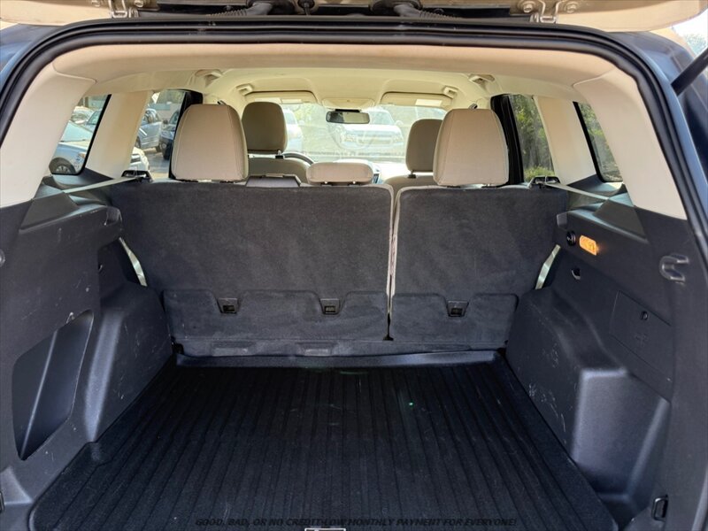 Used 2018 Ford Escape SE w/ Ford Safe & Smart Package AWD/4WD image 15