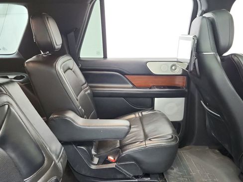 Used 2018 Lincoln Navigator L Reserve w/ Technology Package AWD/4WD image 29