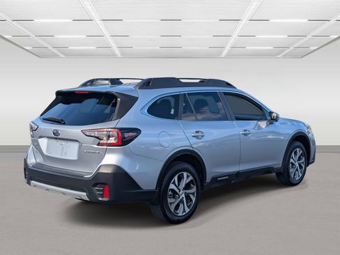 Certified 2022 Subaru Outback Limited w/ Popular Package #2 image 5