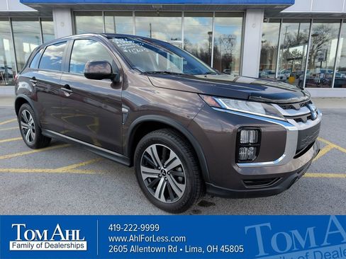 Used 2021 Mitsubishi Outlander Sport ES image 1