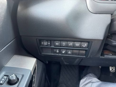 Used 2022 Toyota Tundra Limited w/ TRD Off-Road Package AWD/4WD image 15