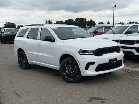 New 2026 Dodge Durango GT w/ Blacktop Package AWD/4WD image 2