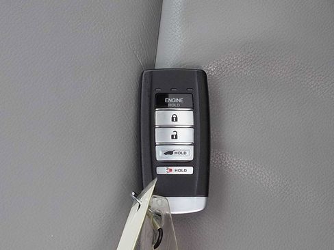 Used 2018 Acura MDX w/ Technology & Entertainment image 36