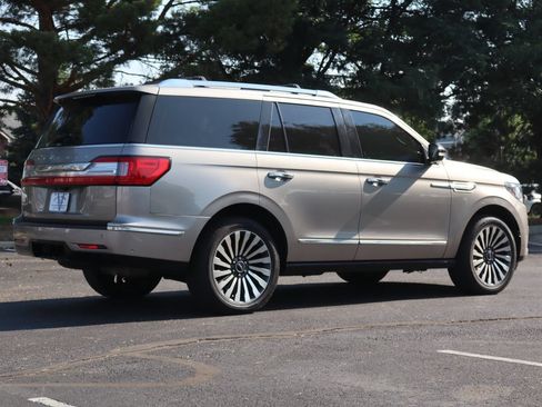 Used 2018 Lincoln Navigator Reserve w/ Technology Package AWD/4WD image 5