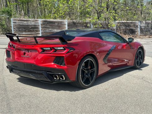 Used 2022 Chevrolet Corvette Stingray Premium Conv w/ Battery Protection Package RWD image 5