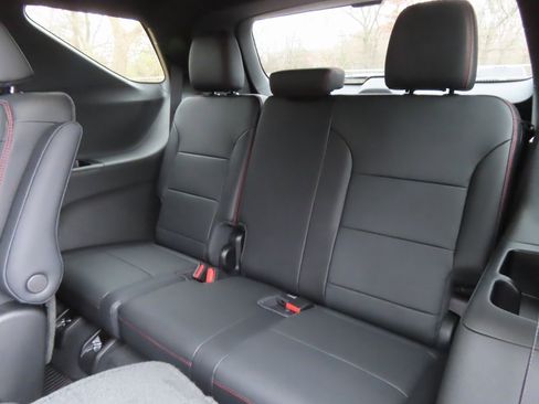 New 2026 Chevrolet Traverse RS w/ LPO, Floor Liner Package image 27