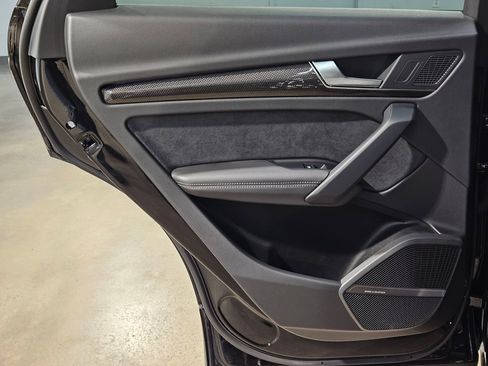 Used 2024 Audi SQ5 Prestige image 34