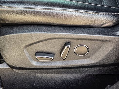 Used 2018 Ford Edge SEL w/ Equipment Group 201A image 16