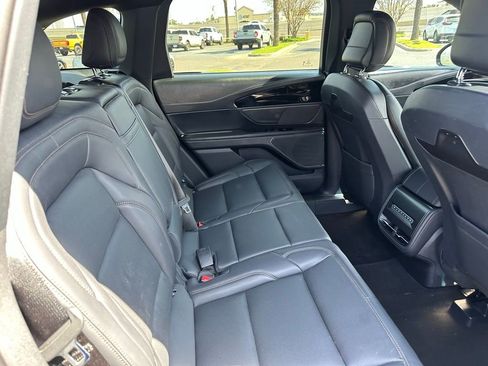 Used 2024 Lincoln Nautilus Premier w/ Jet Appearance Package image 22