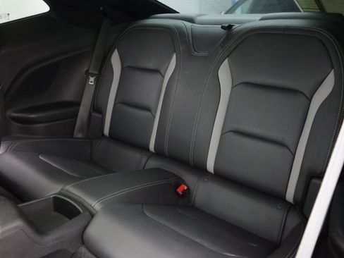 Used 2019 Chevrolet Camaro LT RWD image 17