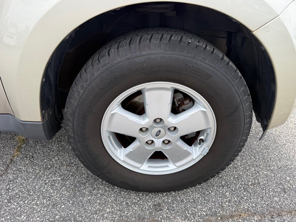 Used 2012 Ford Escape XLS FWD image 16