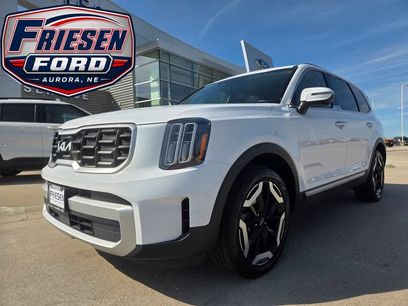 Used 2025 Kia Telluride S