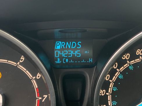 Used 2019 Ford Fiesta SE image 12