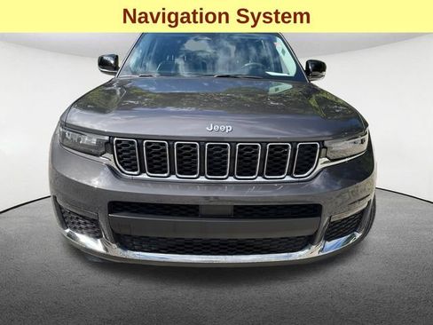 Used 2023 Jeep Grand Cherokee L Limited AWD/4WD image 4