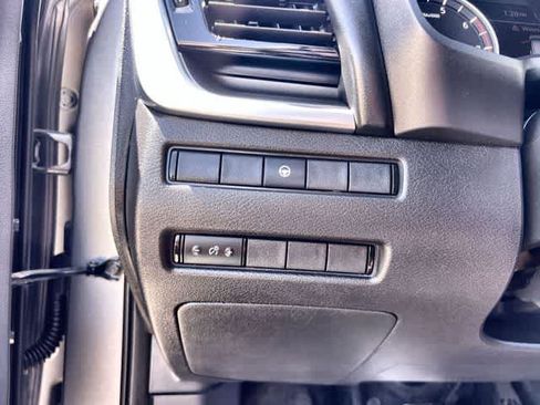 Used 2021 Nissan Rogue SV FWD image 29