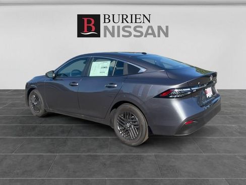 New 2026 Nissan Sentra SV w/ SV Convenience Package FWD image 3
