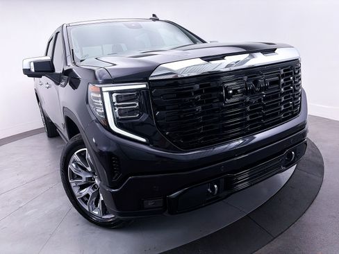 Used 2022 GMC Sierra 1500 Denali w/ Denali Reserve Package AWD/4WD image 11