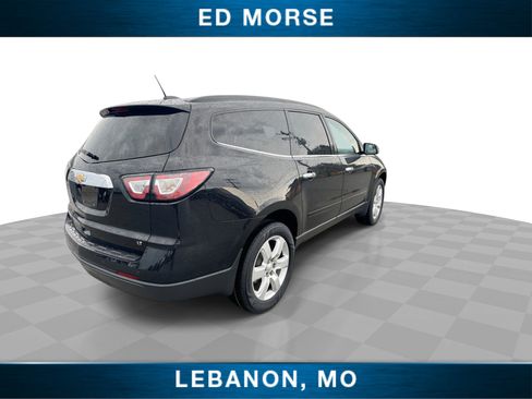 Used 2017 Chevrolet Traverse LT w/ Style and Technology Package FWD image 8