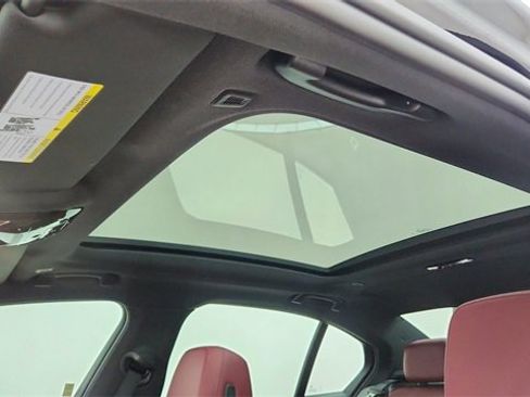 Used 2024 BMW i5 eDrive40i w/ Premium Package image 55