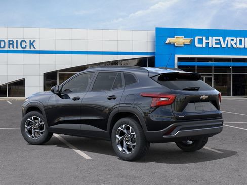 New 2026 Chevrolet Trax LT FWD image 5