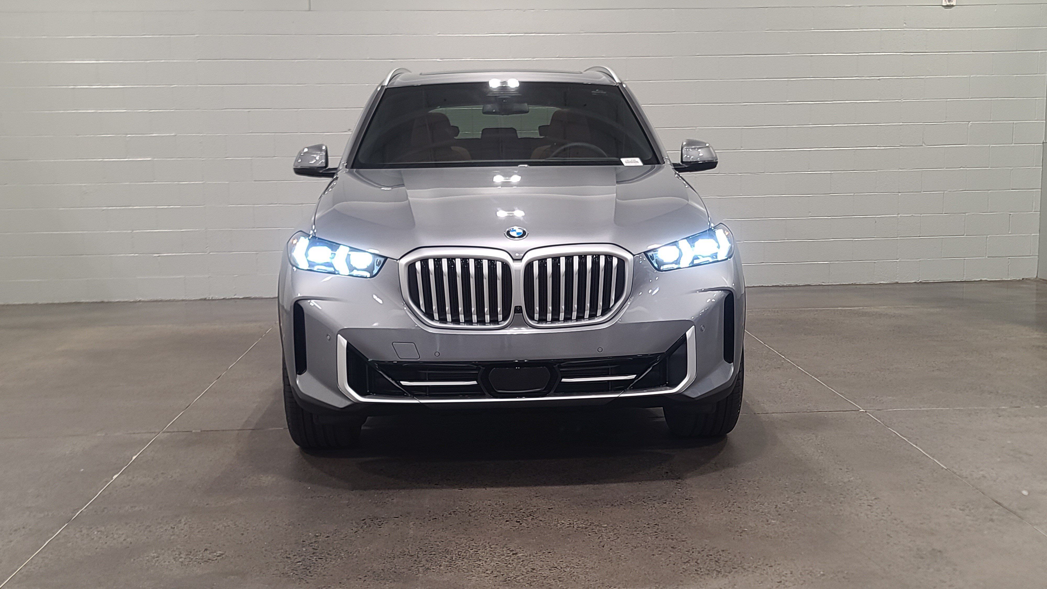 Used 2026 BMW X5 xDrive40i AWD/4WD image 2