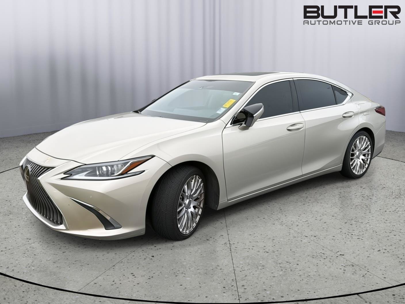 Used 2020 Lexus ES 350 w/ Premium Package FWD image 2