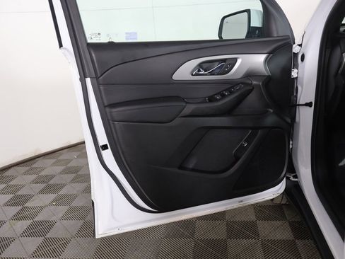 Used 2023 Chevrolet Traverse LT w/ LPO, Floor Liner Package image 25