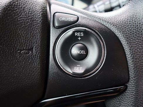 Used 2019 Honda HR-V LX image 30