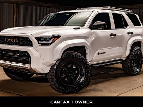 Used 2025 Toyota 4Runner Trailhunter image 5