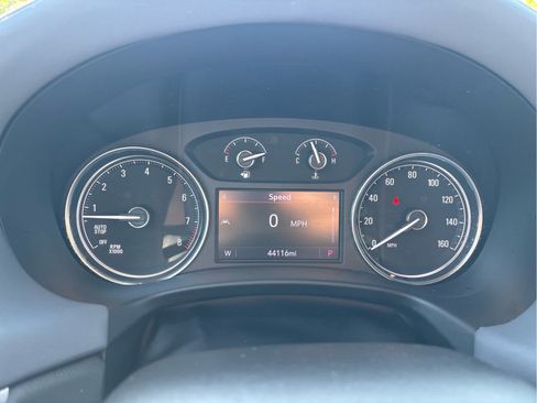 Used 2023 Buick Enclave Essence w/ Experience Buick Package AWD/4WD image 7