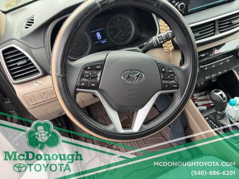 Used 2019 Hyundai Tucson SE image 12