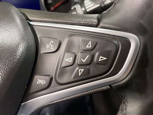 Used 2023 Chevrolet Equinox LT image 36