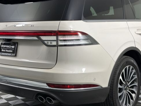 Used 2022 Lincoln Aviator Reserve w/ Equipment Group 201A AWD/4WD image 24